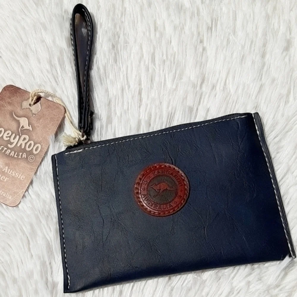 JOEY ROO LEATHER I.D./ESSENTIALS WRISTLET WALLET